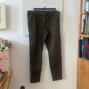 GAP Olive Green Slim Fit Khaki Pants with Zippered Calves.